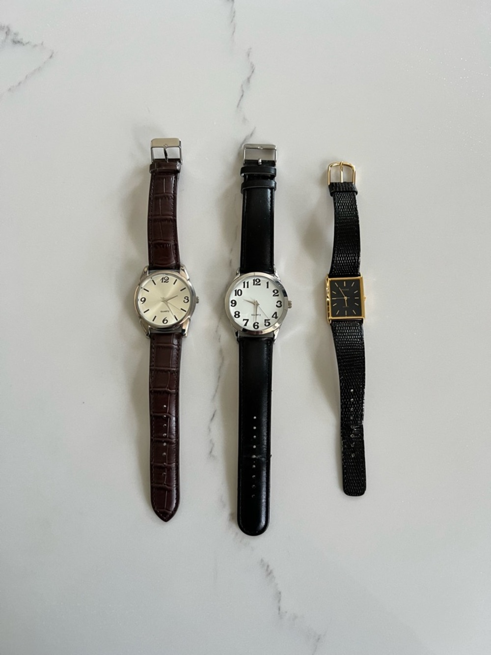 Classic Men's Leather Strap Watch - Black
